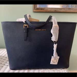 Michael Michael Kors Jet Set Travel leather tote